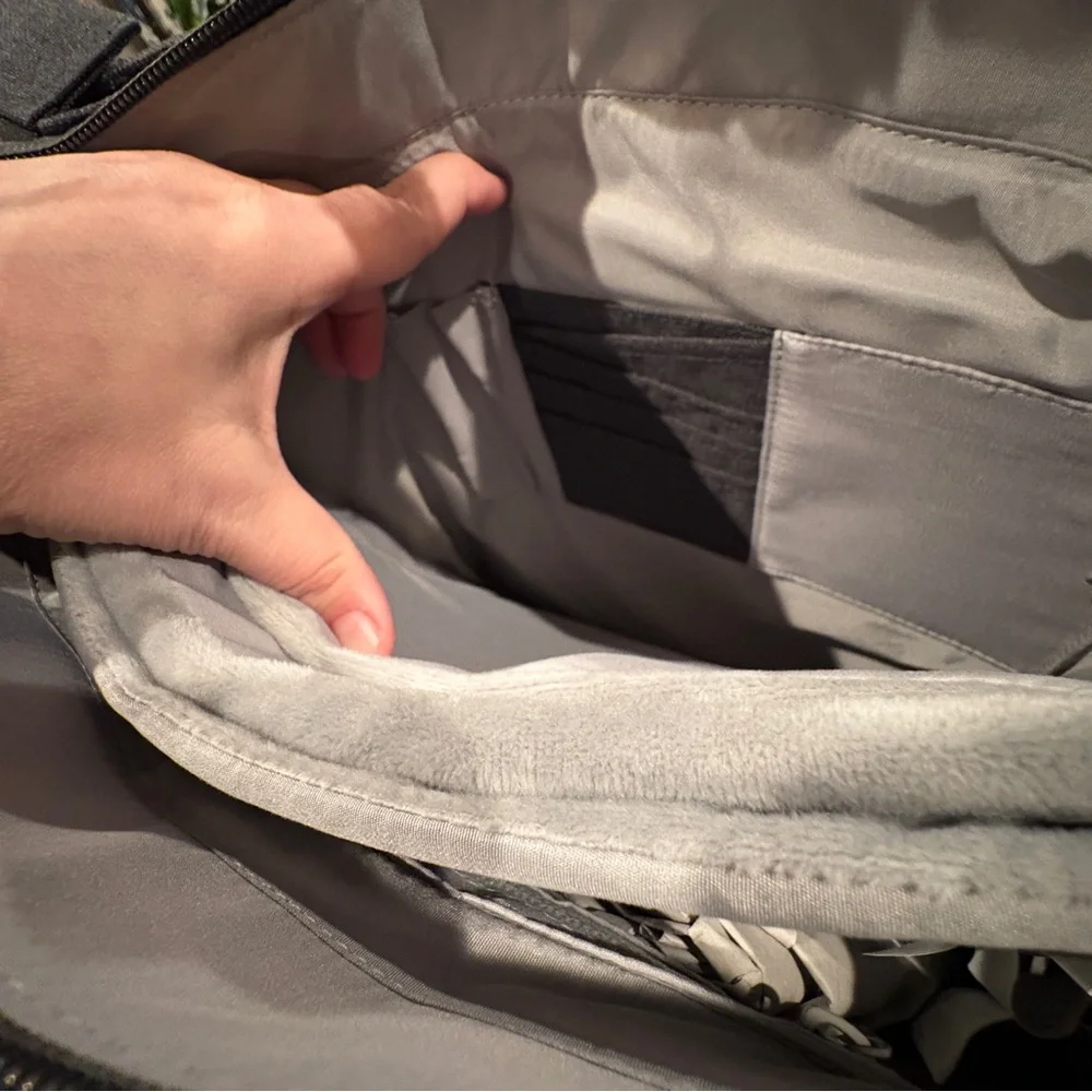 HP Envy Tote Gray and Brown NWT